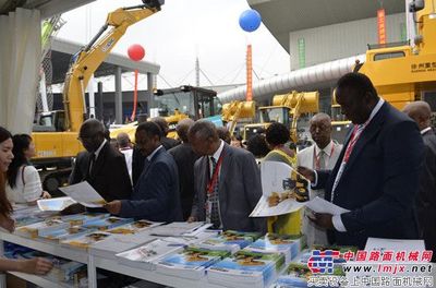 深耕“一带一路” 徐工领衔闪耀海上丝绸之路工程机械展